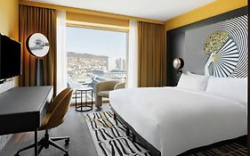 Renaissance Zurich Tower Hotel